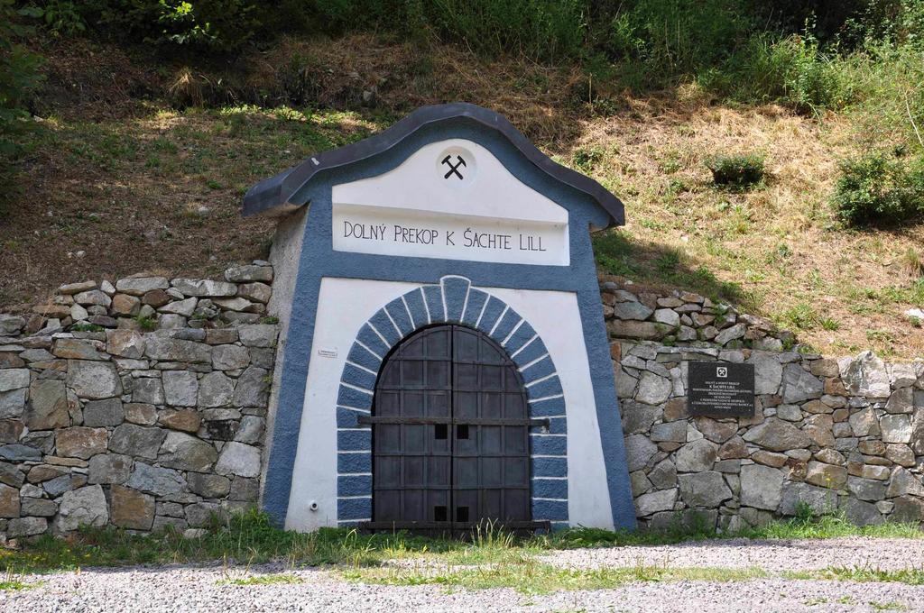 Penzion Bansky Dom Banská Štiavnica Eksteriør bilde