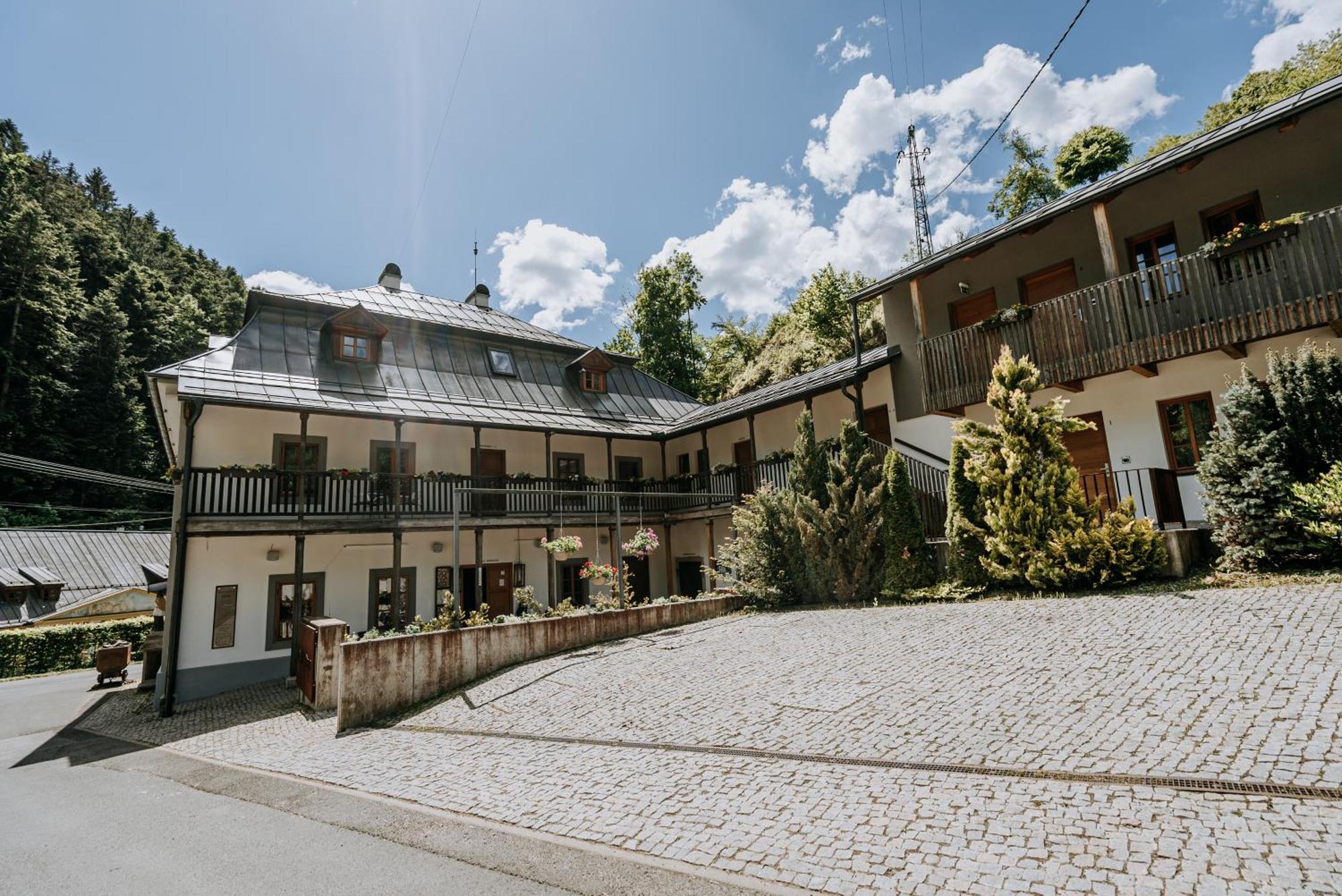 Penzion Bansky Dom Banská Štiavnica Eksteriør bilde